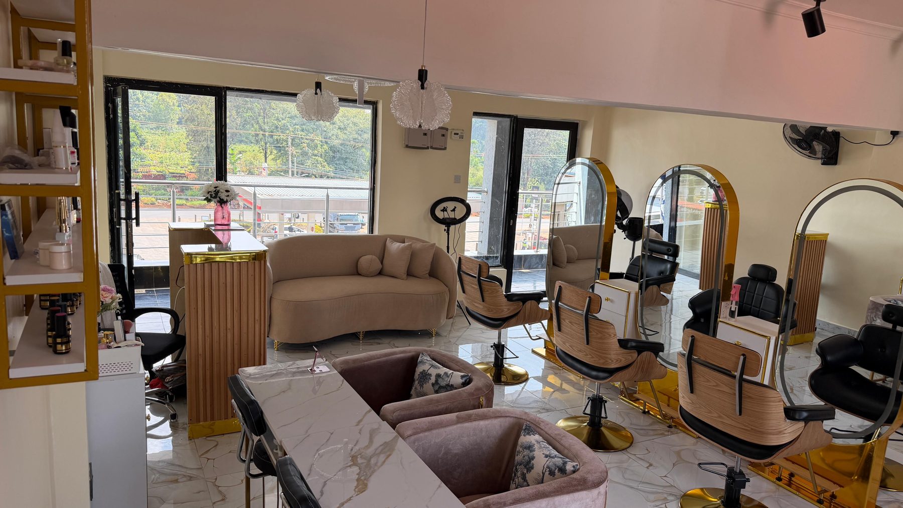 Curl Couture Salon & Spa gallery image