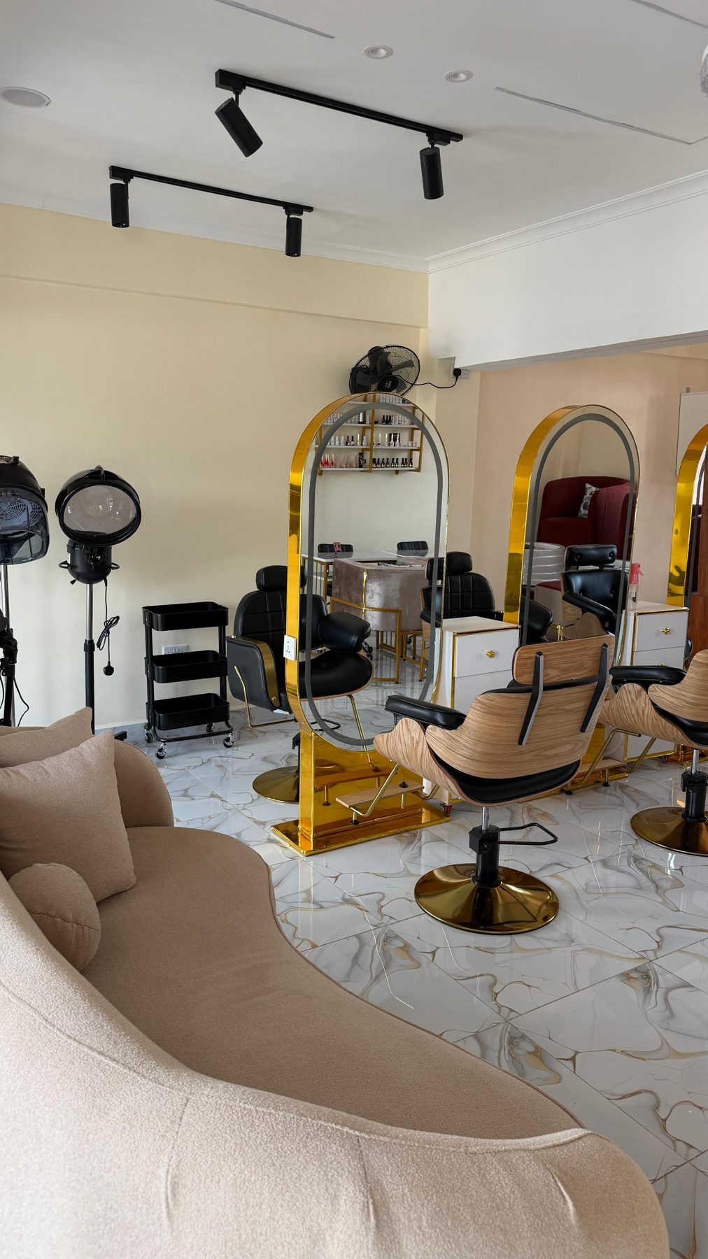 Curl Couture Salon & Spa gallery image